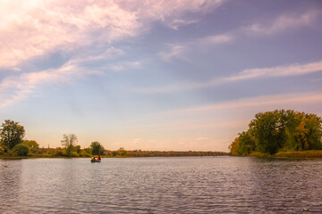 层次高的人层次低的人其本质上有什么不同？